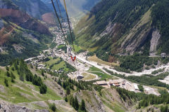 Monte Bianco Skyway cable car to Bistrot Des Glaciers and Refuge Torino in Italy