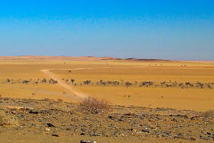 A dirt road on the way to Walvisbay in Namibia.